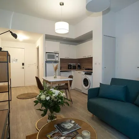 Ravissant 2 Pieces Moderne Avec Terrasse - 350c * Rueil-Malmaison